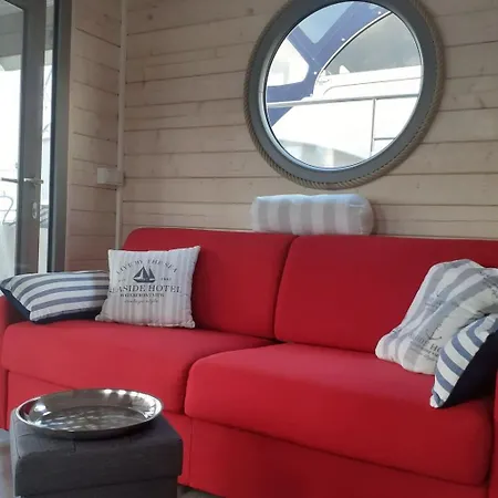 Hausboot Nautikhus By Interhome شقة Kolonie Zern
