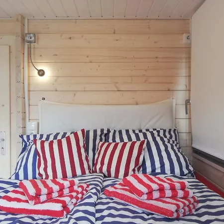 Apartamento Hausboot Nautikhus By Interhome