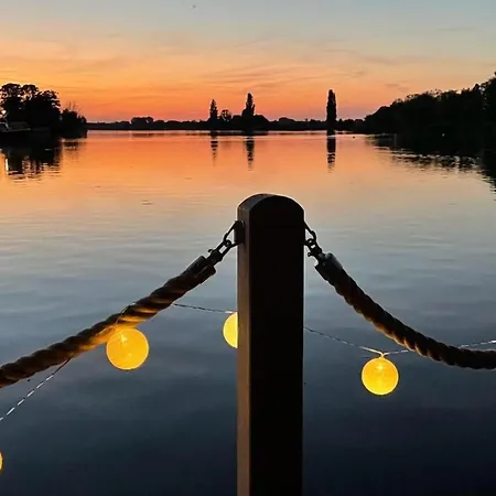 Hausboot Nautikhus By Interhome